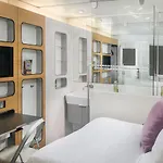 Yotelair Amsterdam Schiphol Transit Amsterdam Airport Schiphol