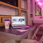Yotelair Amsterdam Schiphol Transit Otel