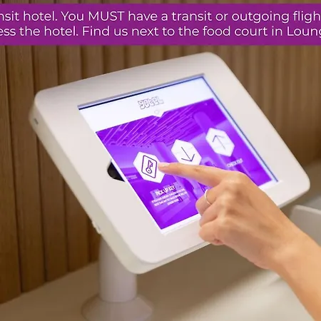 Yotelair Amsterdam Schiphol Transit Hotel 3*