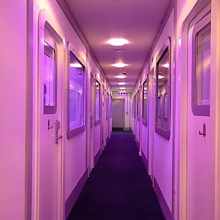 Hotell Yotelair Amsterdam Schiphol Transit