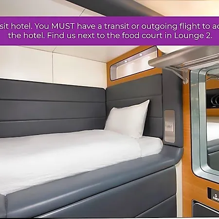 Yotelair Amsterdam Schiphol Transit Hotell