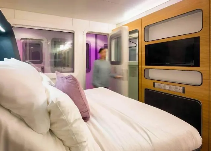 Hotel Yotelair Amsterdam Schiphol Transit