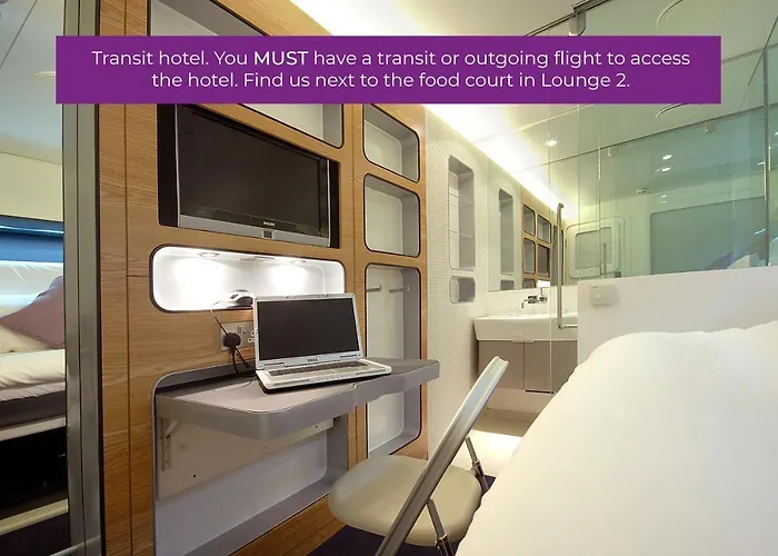 Yotelair Amsterdam Schiphol Transit 3*