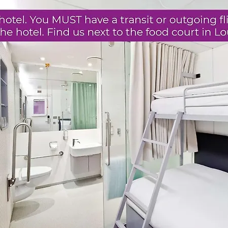 Hotel Yotelair Amsterdam Schiphol Transit 3*